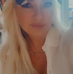 Meet your Posher, Adrian